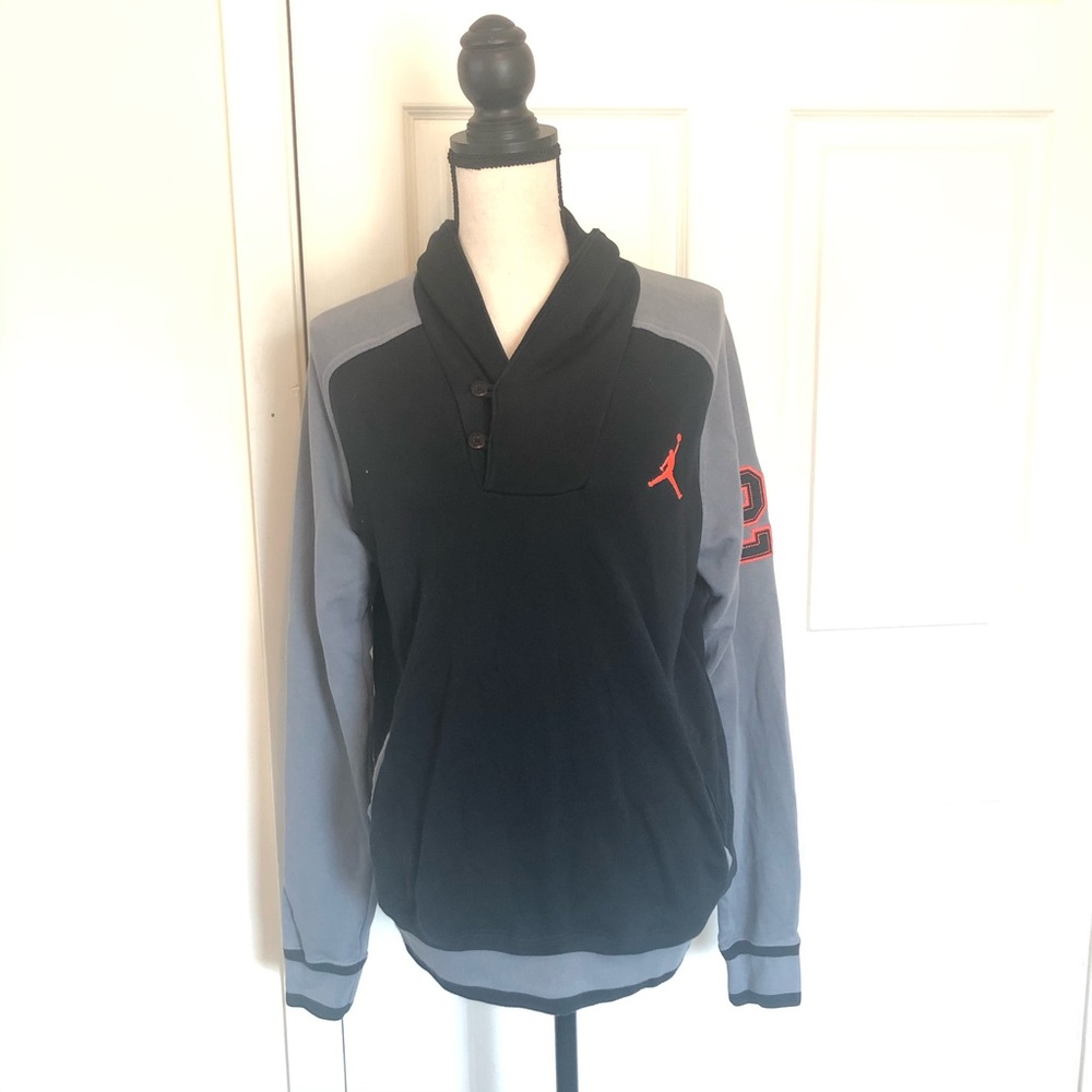 Air Jordan cowl neck pullover medium